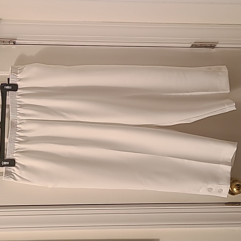 ALFRED DUNNER WOMENS WHITE PLUS SIZE CAPRI PANTS SIZE 16
